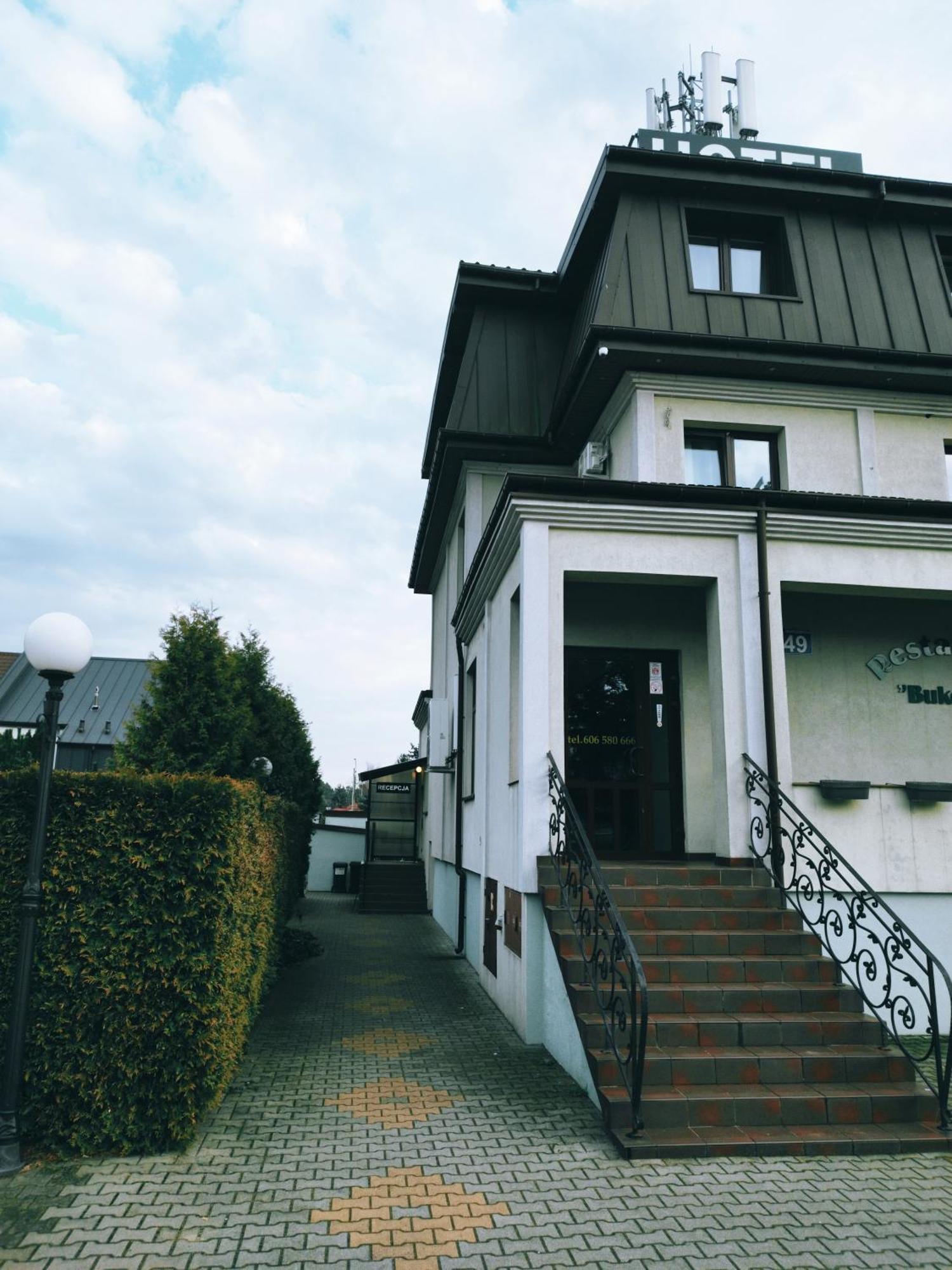 Hotel Bukowiec Legionowo Esterno foto