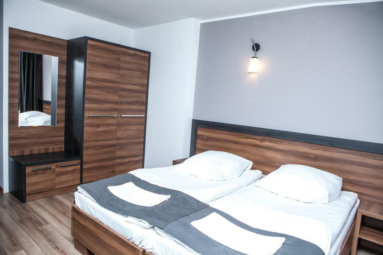 Hotel Bukowiec Legionowo Esterno foto